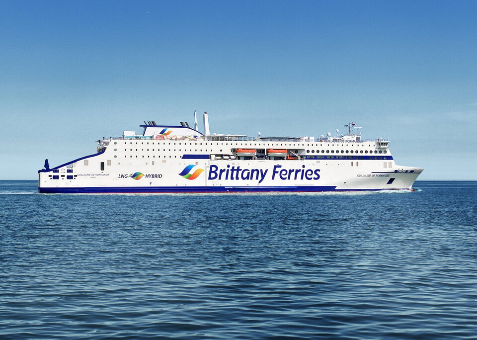 Guillaume de Normandie ferry sailing at sea